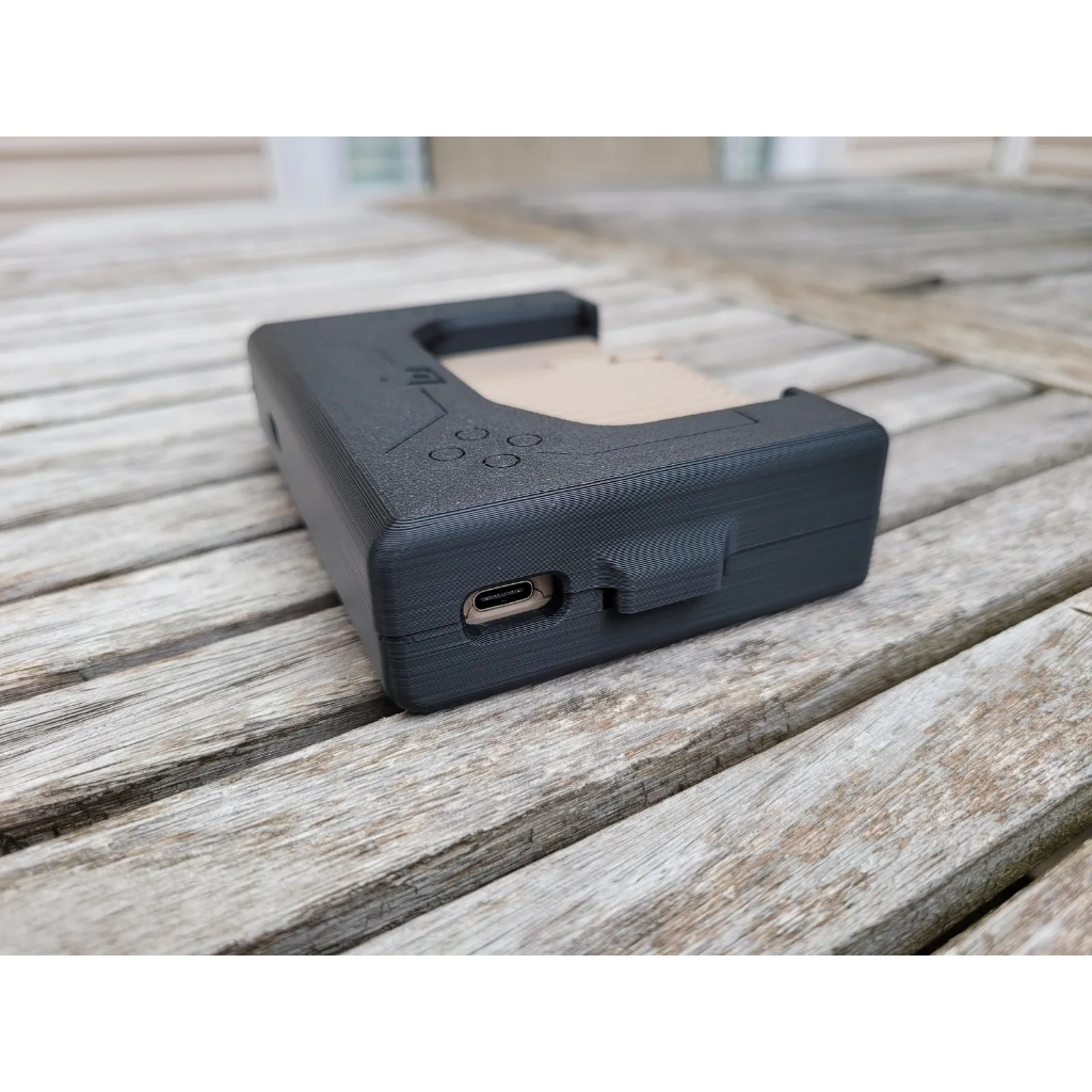 Bộ hộp đựng kiêm grip cầm chơi Miyoo Mini V2 và Plus