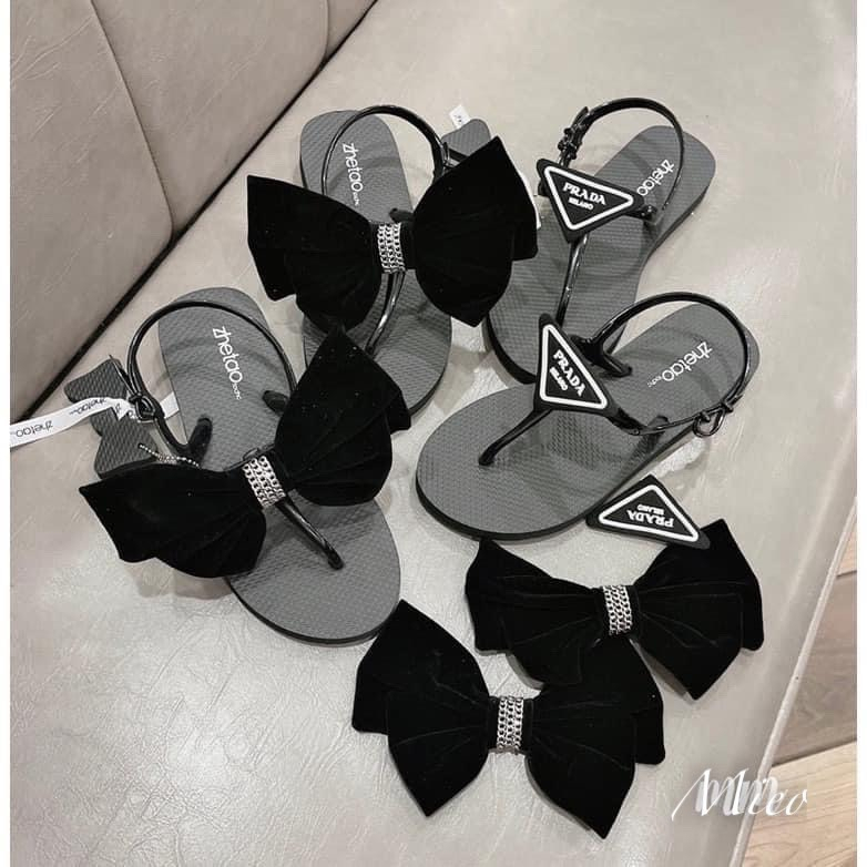 SANDAL XỎ NGÓN TAG NƠ - PRADA