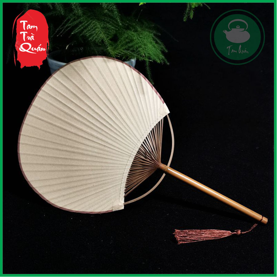 Quạt tròn phong cách cổ xưa