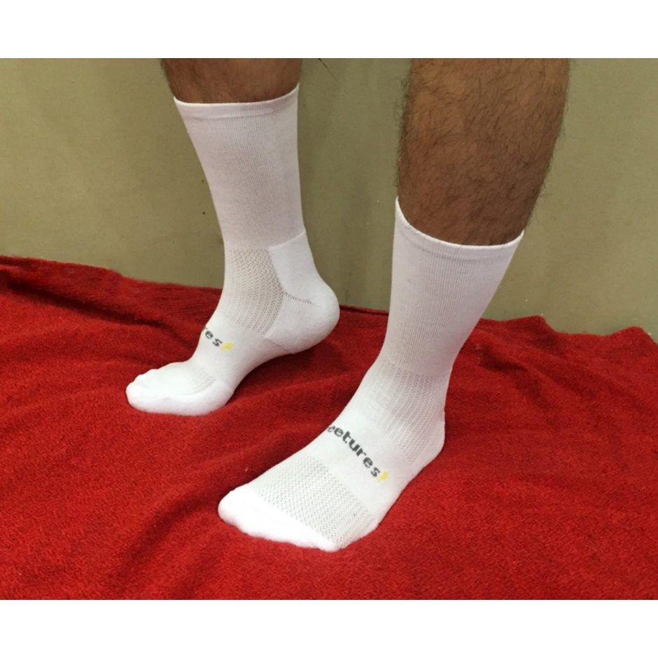 Tất vớ thể thao đá bóng Feetures cho nam nữ cổ ngắn lửng dài 83% cotton hàng dệt kim cao cấp xuất khẩu