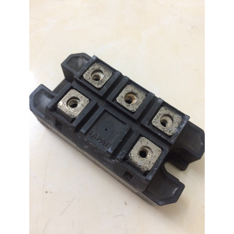 Diot diode cầu 3 pha 30A - 800V Toshiba 30L6P43 hàng tháo máy