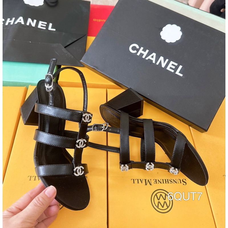 Sandal Gót Vuông 3 Dây Khoá Sang Đẹp