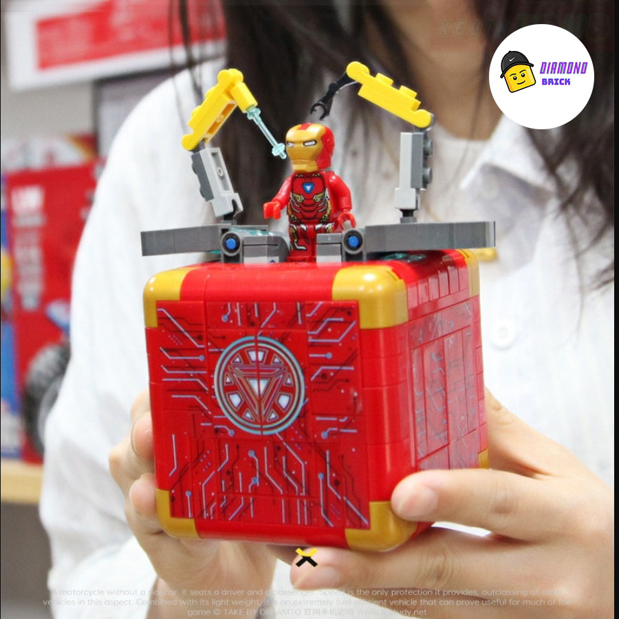 Đồ Chơi Lắp Ráp Kiểu LEGO BOX Mô Hình Chiếc Hộp Bí Ẩn Biến Hình Anh Hùng Iron Man Marvel Avengers Mecha Robot LW2075
