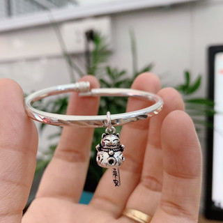 Cham mèo thần tài bằng bạc
