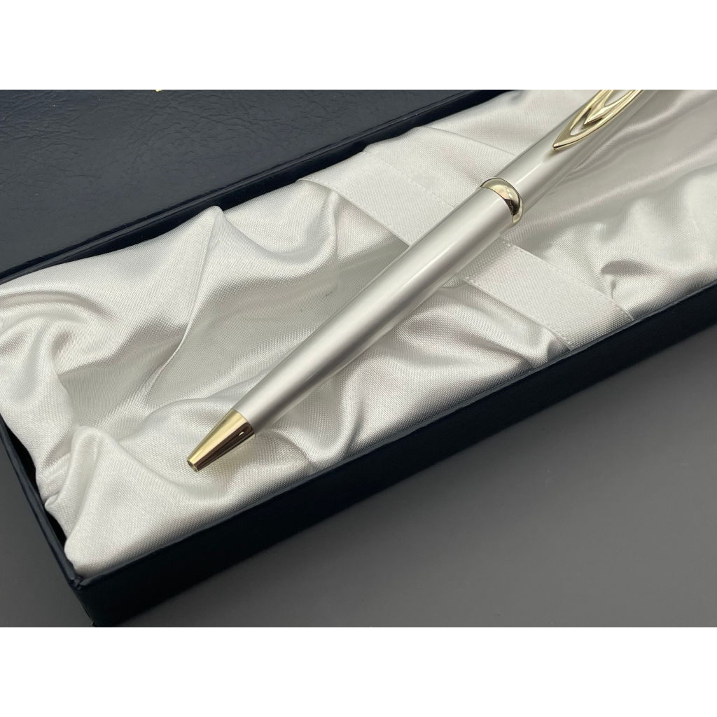 Bút bi Mikimoto sản xuất tại Nhật - 950.51067