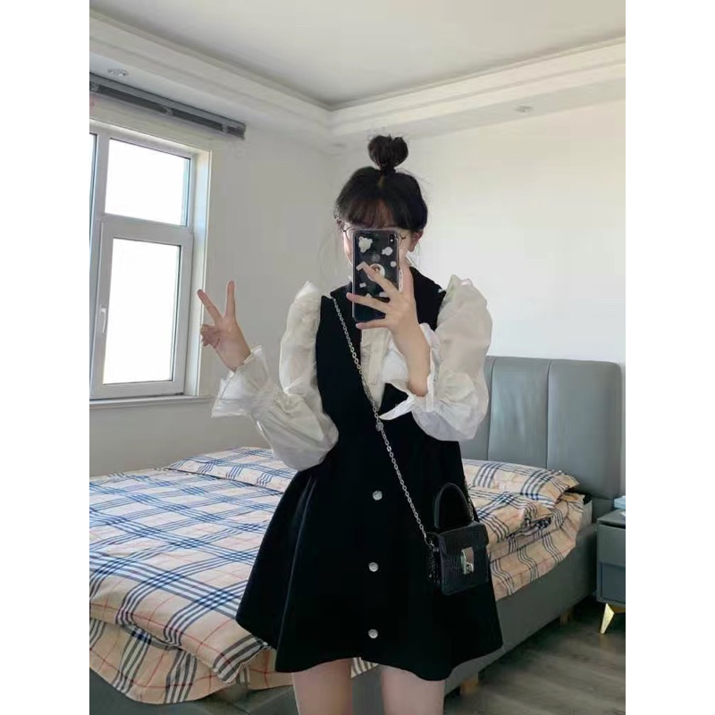 Set yếm dài xoè mix áo sơ mi phong cách Hàn Quốc siêu xinh
