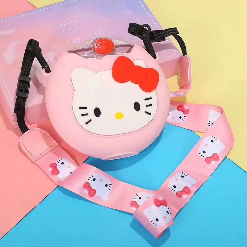 Bình nước nhựa cho bé Hình Bánh Donut - Bình đựng nước Hello Kitty có dây đeo