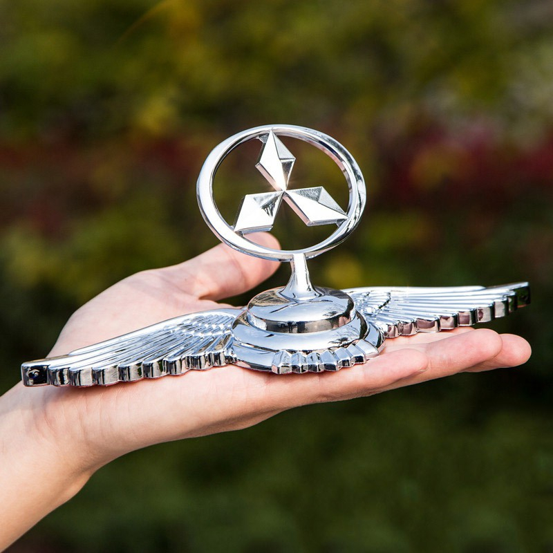 Biểu tượng logo cánh chim nắp capo xe hãng Kia Honda Suzuki Toyota Ford Nissan Mitsubishi Mazda Huyndai Chevrolet