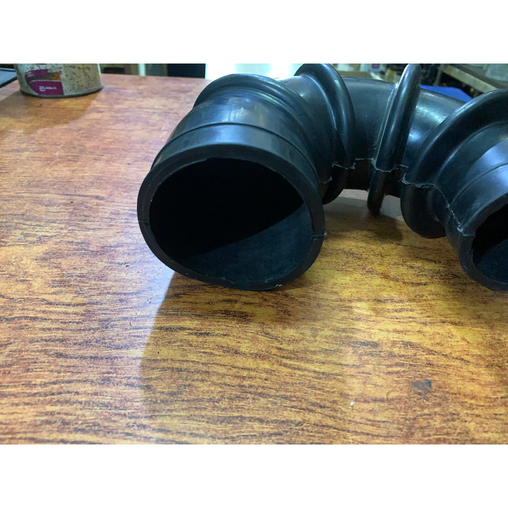 Ống Cao Su Cổ Hút Gió Xe Hyundai Tải Đời Mới HD65, HD72, HD99,...