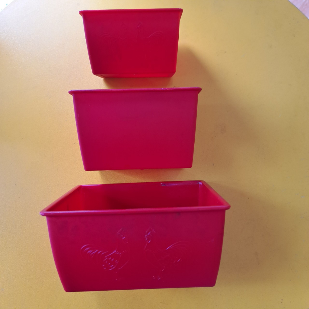 Máng ăn uống cho gà đá gà nòi gà che, chim, cút, bồ câu gồm size nhỏ trung và đại