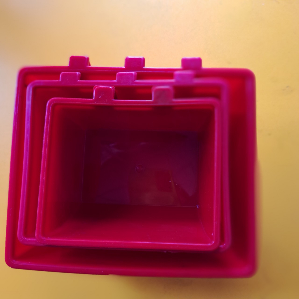 Máng ăn uống cho gà đá gà nòi gà che, chim, cút, bồ câu gồm size nhỏ trung và đại