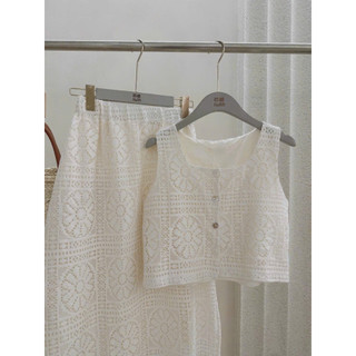 Set ren áo croptop & chân váy mùa hè