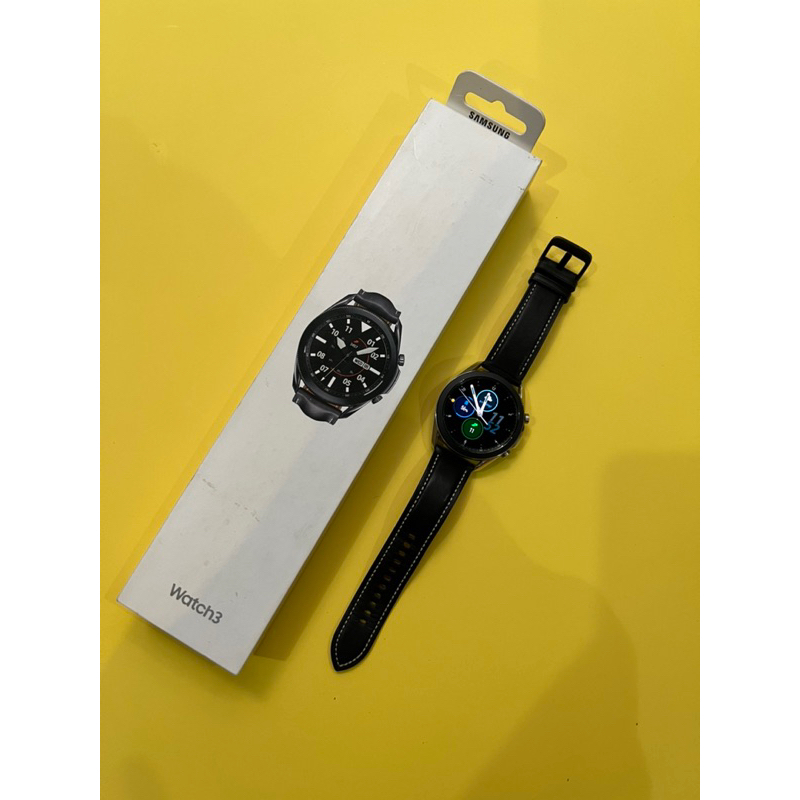 Đồng hồ thông minh Samsung Galaxy Watch 3 viền thép.