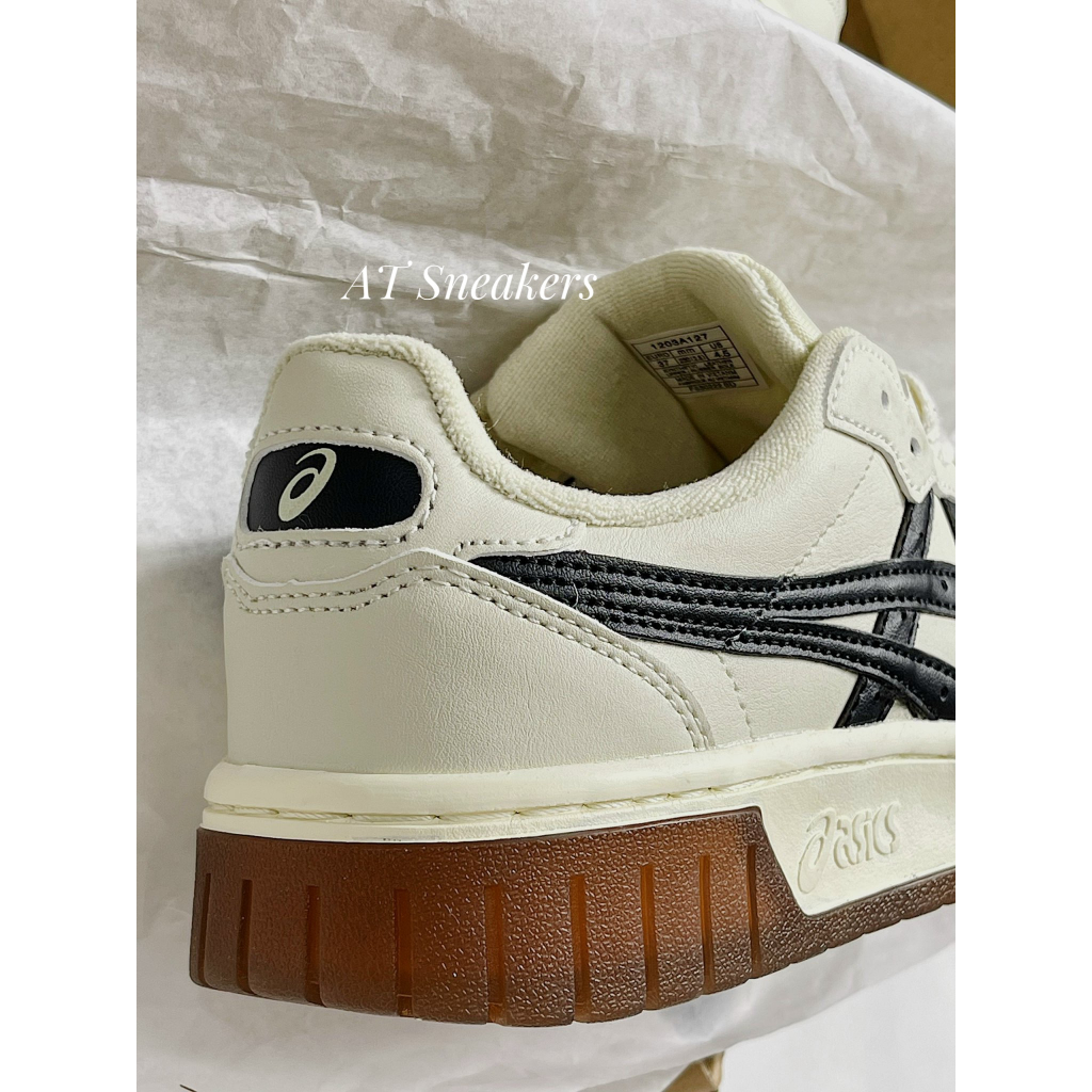 Giày thể thao Asics