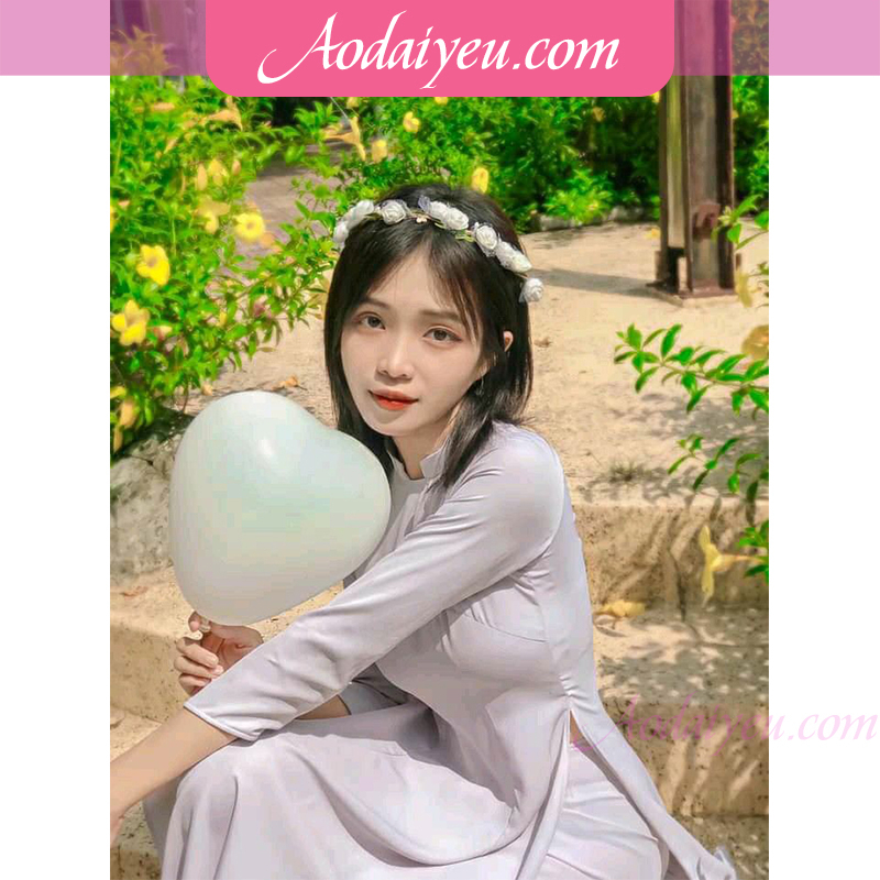 Áo dài trắng học sinh cấp 3 mẫu truyền thống, Áo dài trắng 4 tà cổ V mỏng không xuyên thấu - Áo dài Yêu