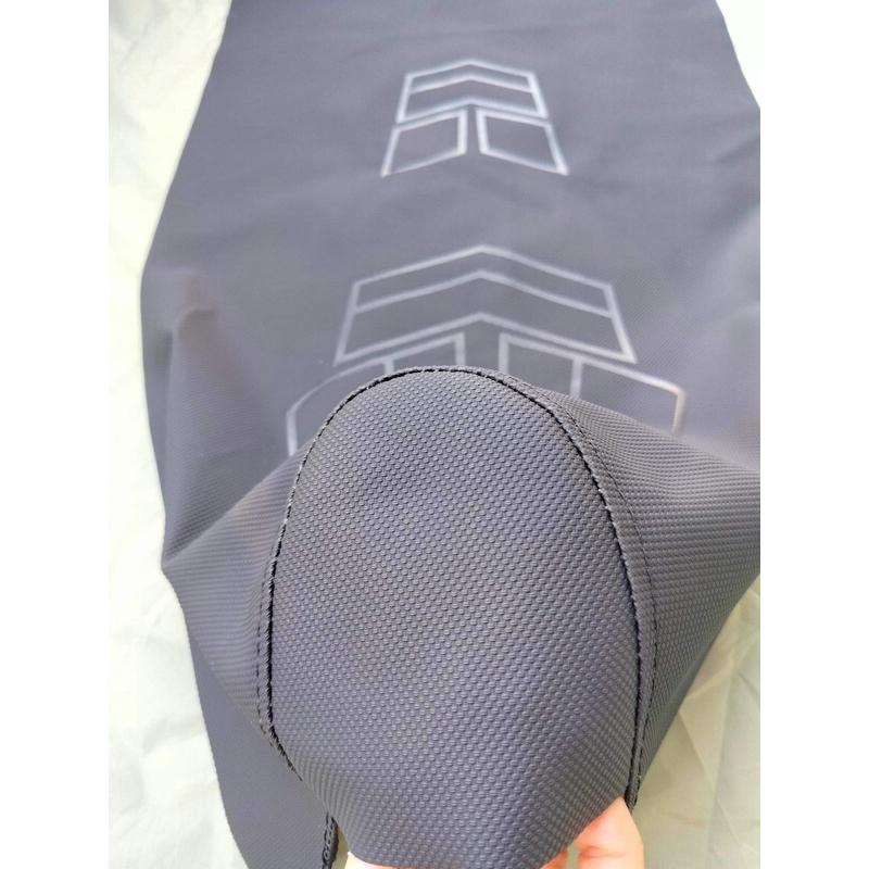 Da yên đa năng, bọc được hầu hết các dòng xe số