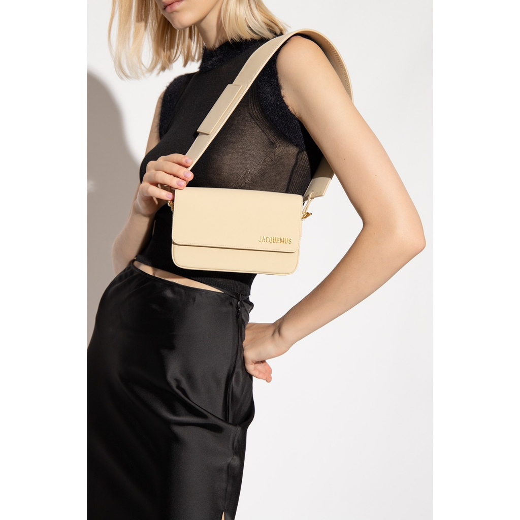 TÚI JACQUEMUS KẸP NÁCH QUAI BẢN TO SZ17