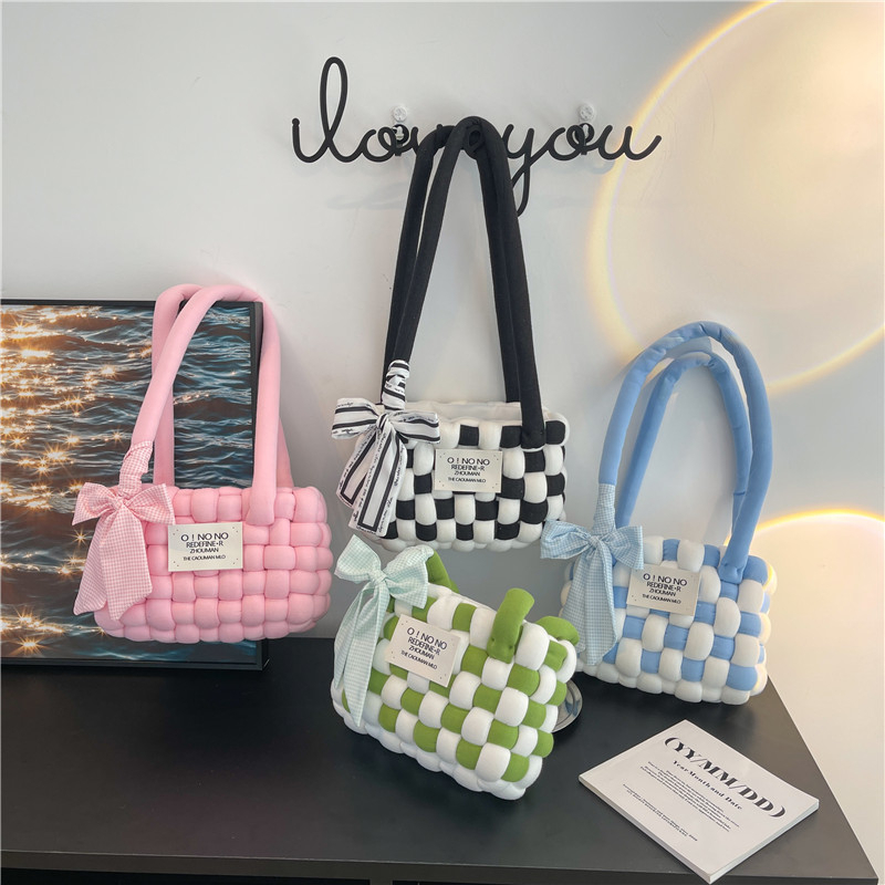 Túi Kẹp Nách Handmade, Túi Xách Tay Tự Đan Mẫu Kẻ Caro Len Bông Mềm Min
