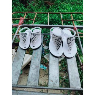 dép quai hậu bé