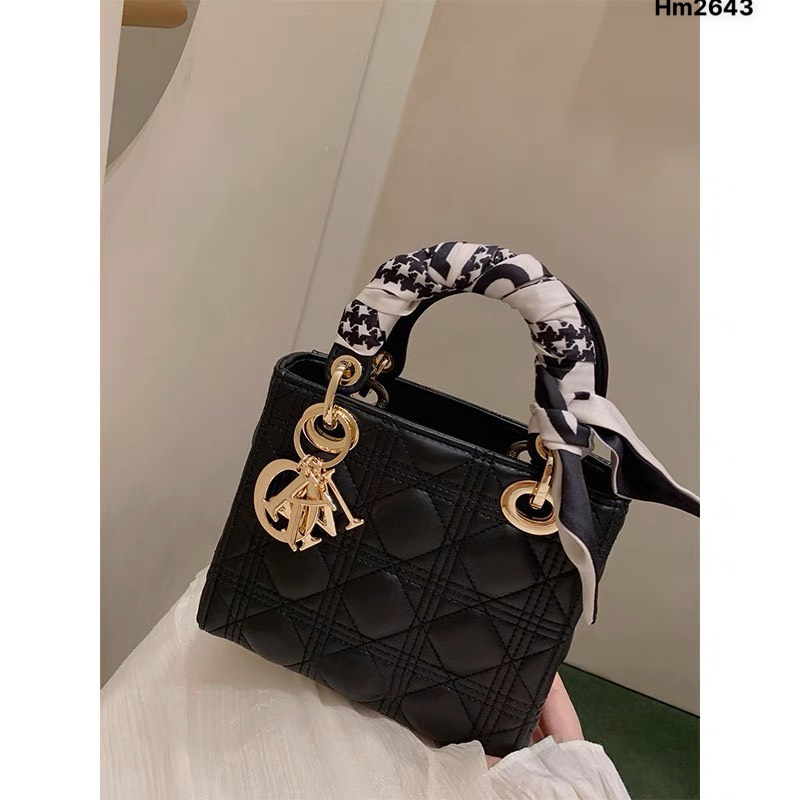 👜 Túi của hãng #𝐌𝐢𝐨𝐜𝐫𝐚 #𝐊𝐨𝐥𝐲 siêu đẹp luôn 😍Brand này thuộc nội địa Pháp đó ạ