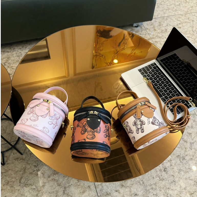 Túi Xách Tay, Đeo Chéo Nữ Dáng Trụ Họa Tiết Gấu Hót T122