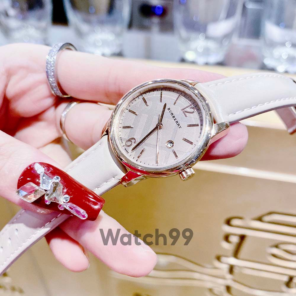 Đồng hồ nữ B.u.r.b.e.r.r.y BU10101 mặt chạm khắc vân nổi 3D dây da mềm mại ôm tay | BigBuy360 - bigbuy360.vn