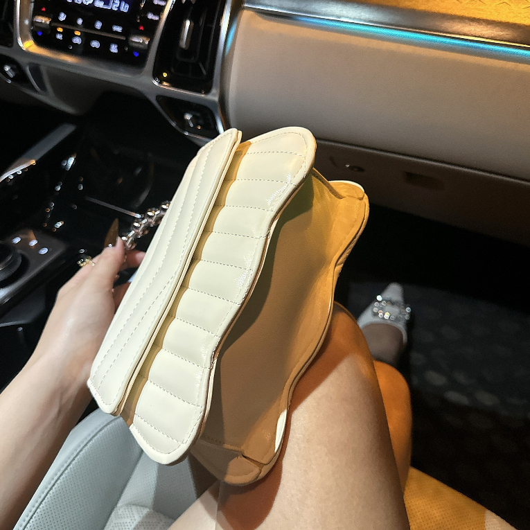 Túi Xách Tay Quai Ngọc Hottrend, Túi Quai Xách Sang Chảnh  A2