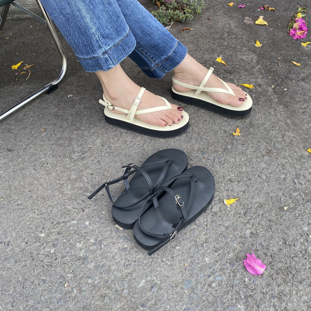 Sandal nữ  Sandal cách điệu khoá gài