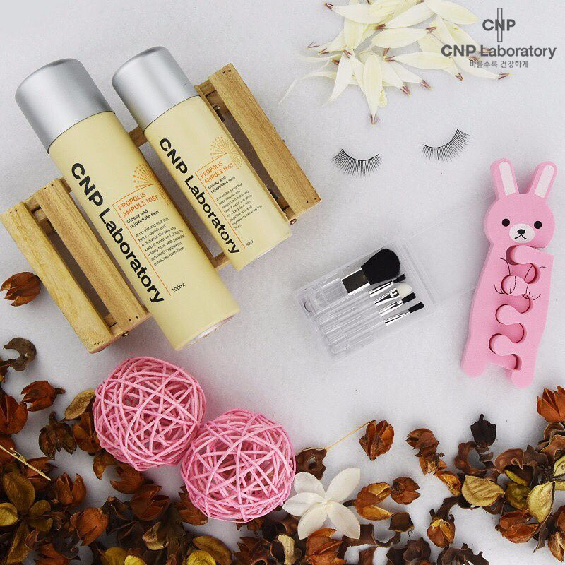 [HB Gift] Xịt khoáng tinh chất keo ong tái tạo da CNP Laboratory Propolis Energy Ampule Mist 50ml