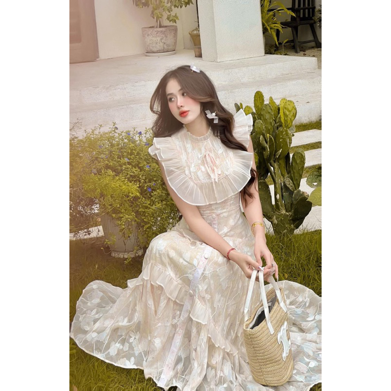 Đầm Ashley ren thêu nổi phối bèo sang chảnh - TKCC Ashley Chuẩn L1