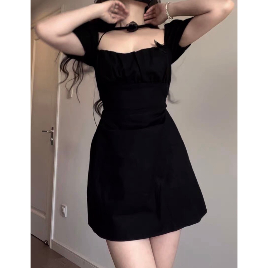 -  Quà tặng sinh nhật,bạn gái Đầm đen ngắn hở lưng tay phồng đan dây sexy