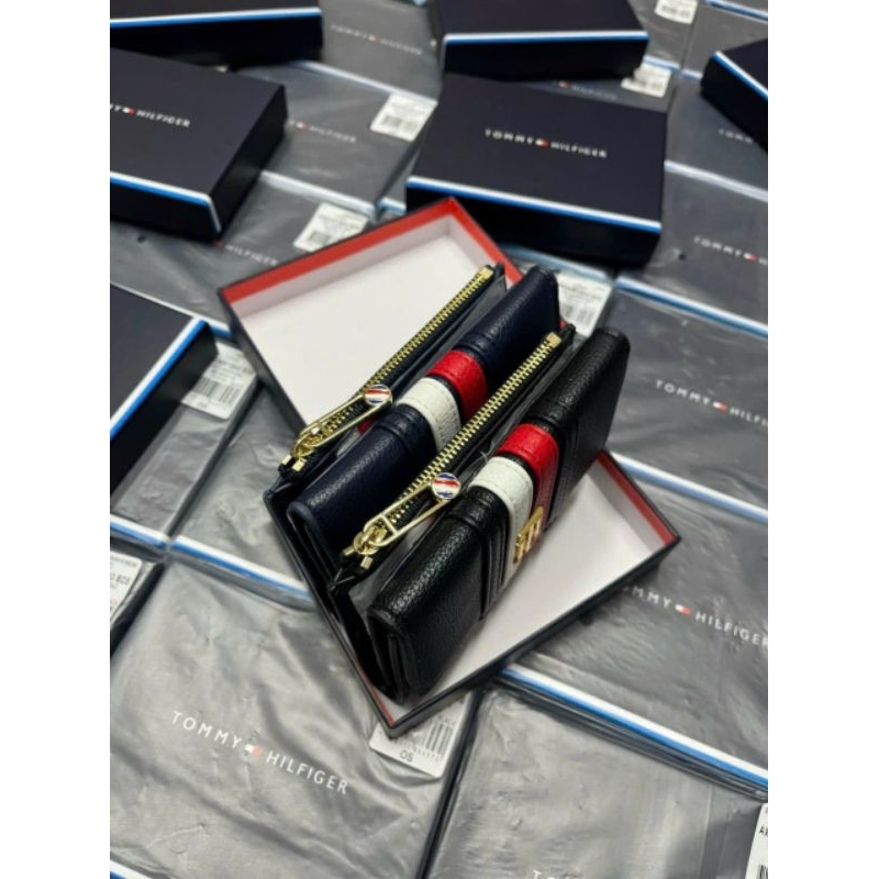 VÍ GẬP TOMMY HILFIGER XỊN SÒ