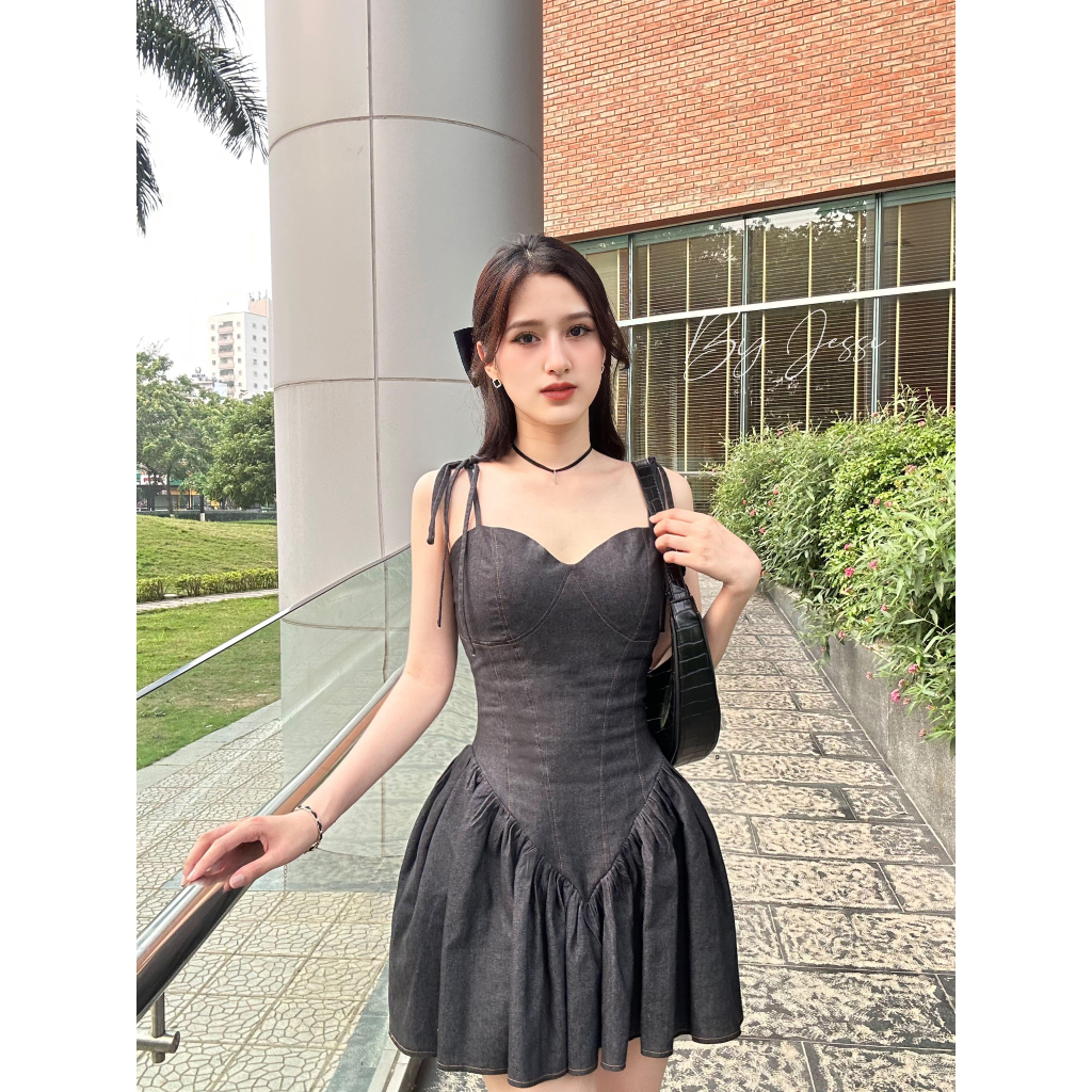 Đầm Jeans 2 dây By Jessi, chiết eo, xòe nhẹ cực kì quyến rũ