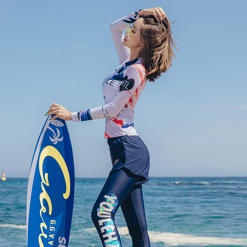 Đồ bơi dài tay nữ phong cách Hàn Quốc trắng loang màu