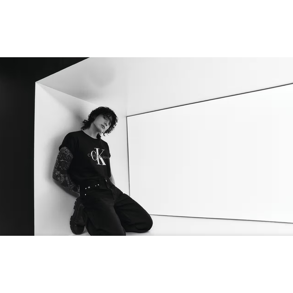 Áo thun tay lỡ unisex nam nữ trơn JUNGKOOK/ JENNIE CK BIG LOGO cotton form rộng oversize