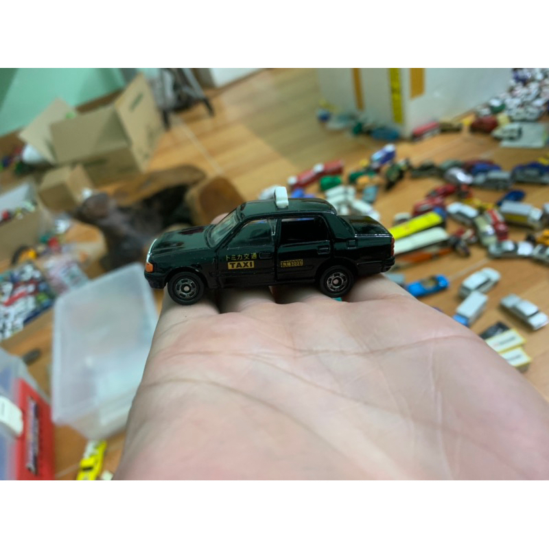 xe mô hình tomica, xe tomica taxi toyota crown comfort