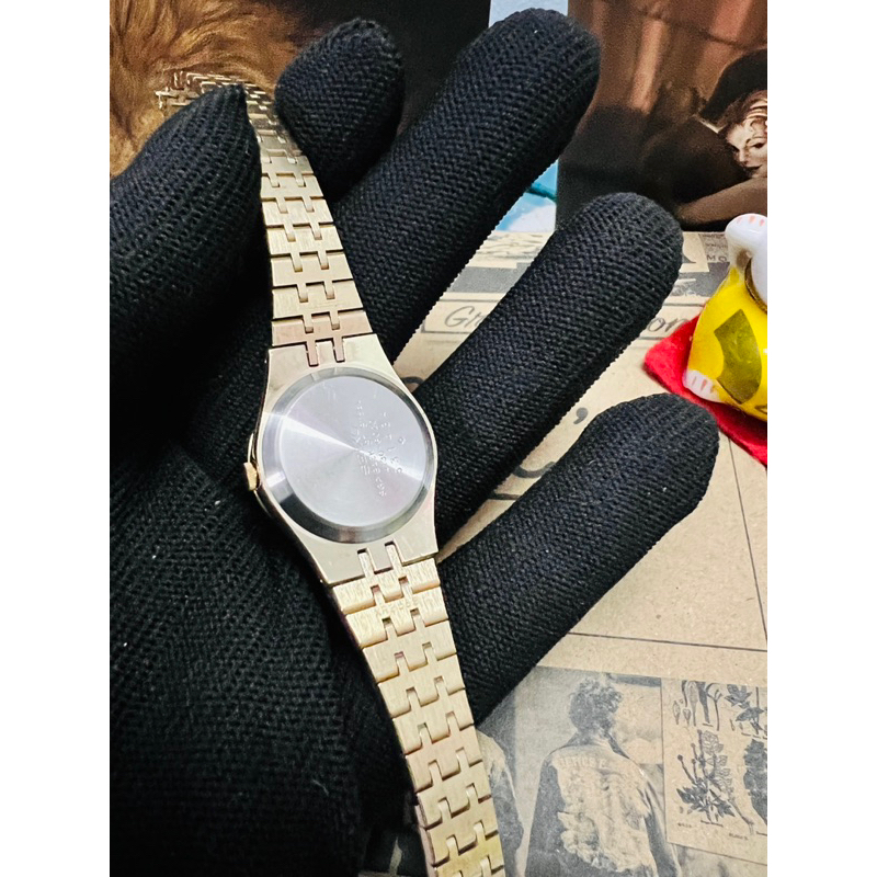 Đồng hồ nữ Seiko quartz bọc vàng SGP toàn thân