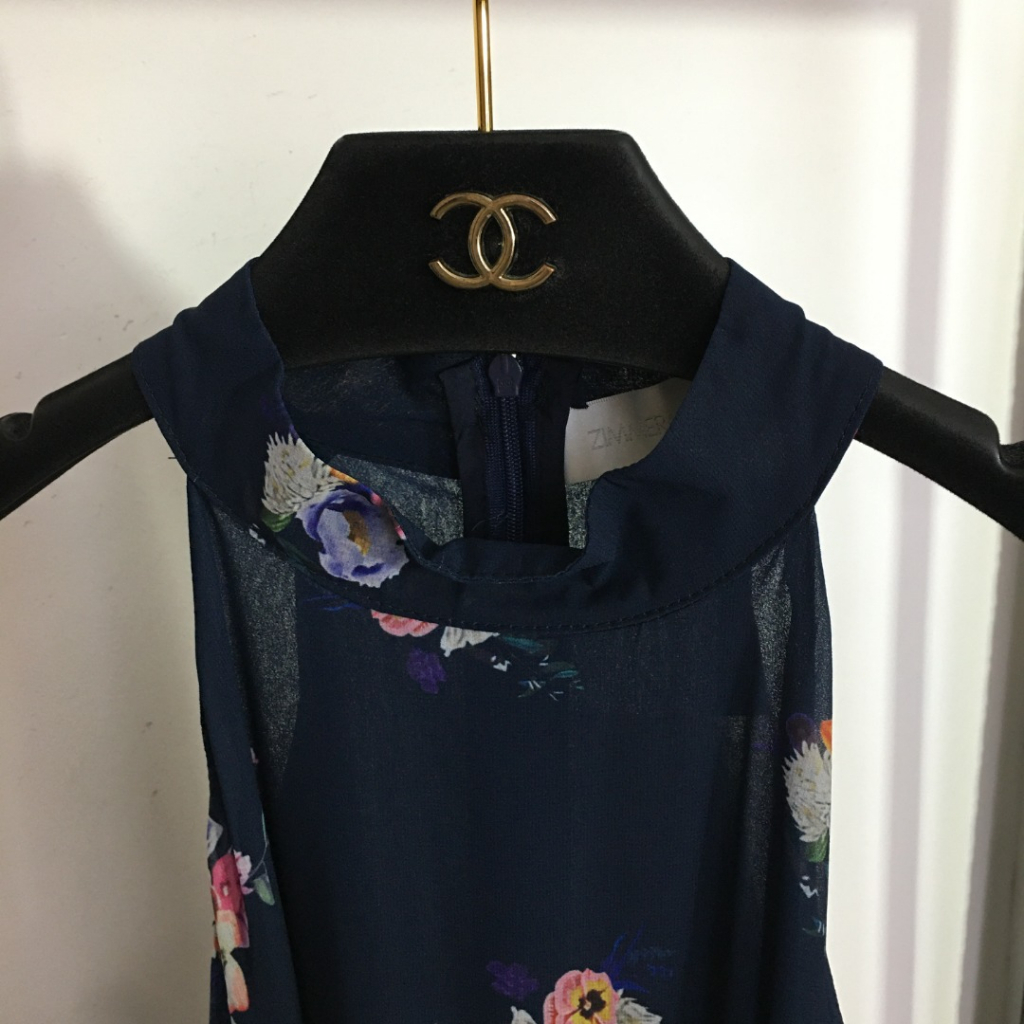 Váy lụa xếp ly nữ không tay Zimmermann thắt nơ cá tính