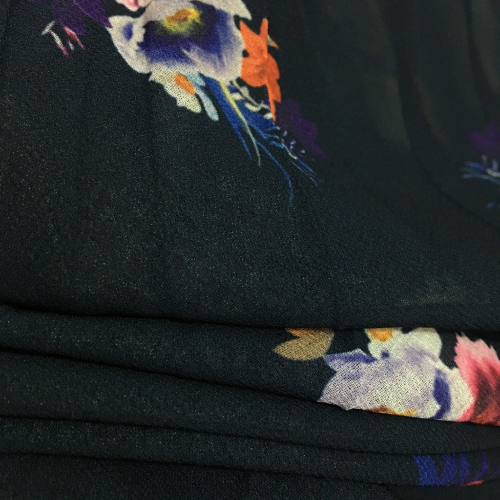 Váy lụa xếp ly nữ không tay Zimmermann thắt nơ cá tính