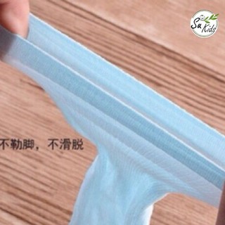 Tất da chân cực xinh cho bé