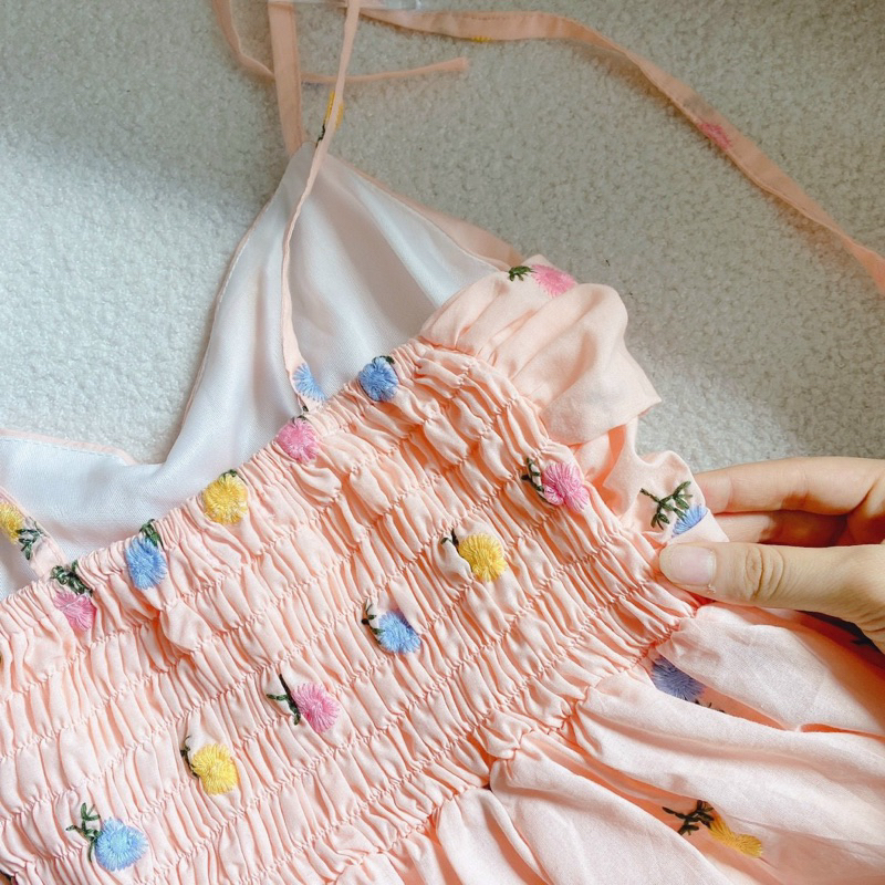 Set áo dây thêu + váy xếp li trắng - Chitchitstore