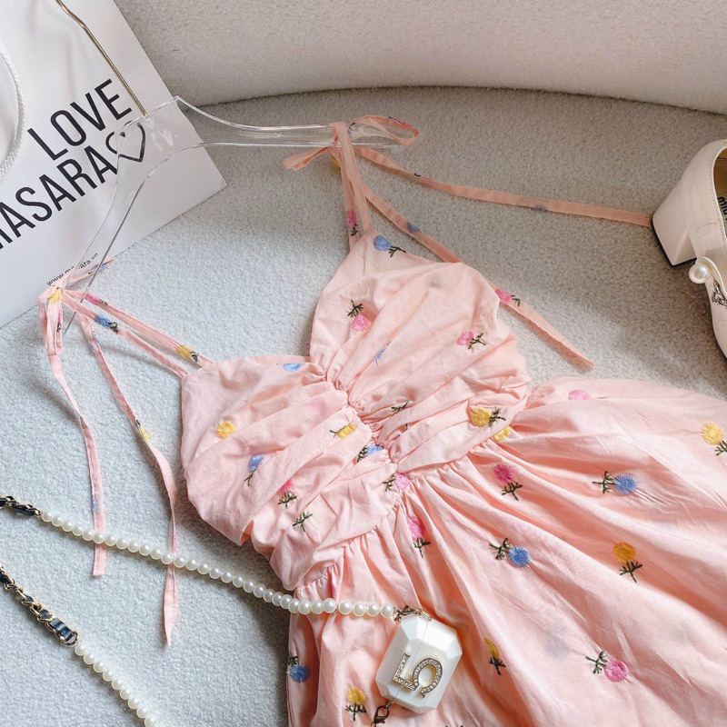 Set áo dây thêu + váy xếp li trắng - Chitchitstore