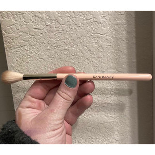[ Sale 30% ] Cọ highlight Rare Beauty By Selena