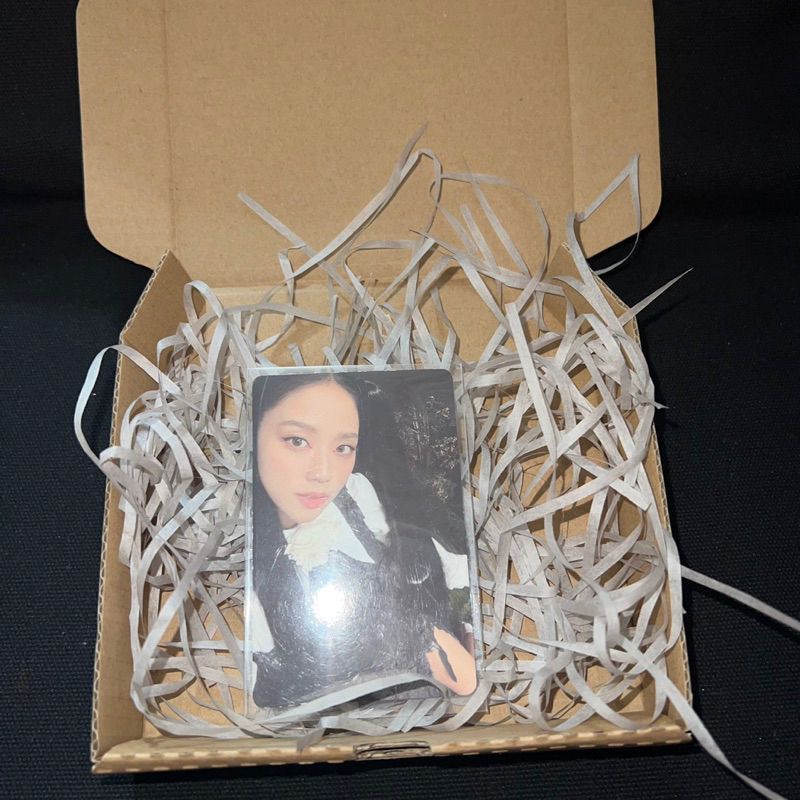 LUCKY BOX HỘP QUÀ MAY MẮN BLACKPINK