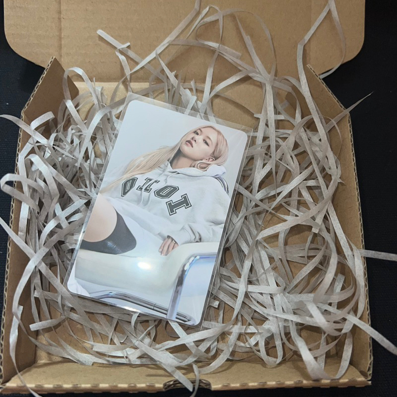 LUCKY BOX HỘP QUÀ MAY MẮN BLACKPINK