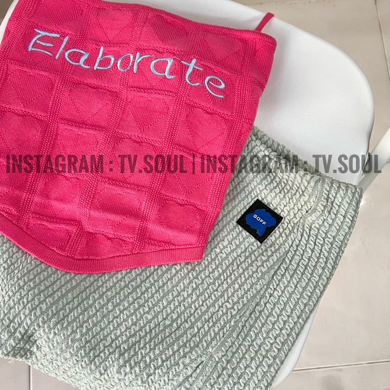 Chân váy xanh mint