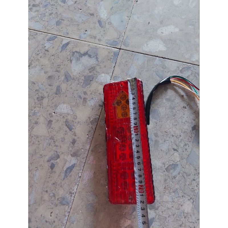 2 Đèn lex ngắn sau xe 3 bánh