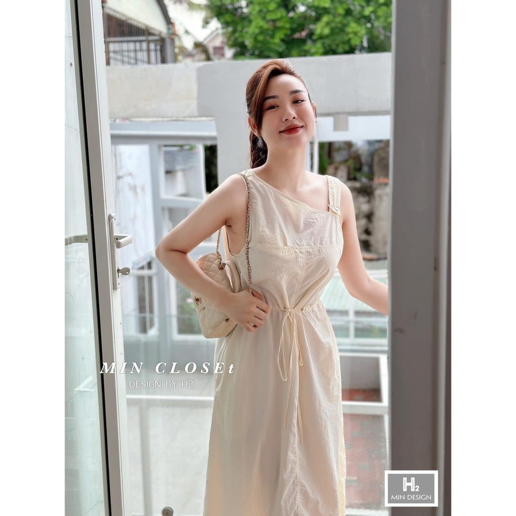 𝙈𝙄𝙉 𝙎𝙏𝙐𝘿𝙄𝙊 VÁY SAT NCAH LỆCH VAI