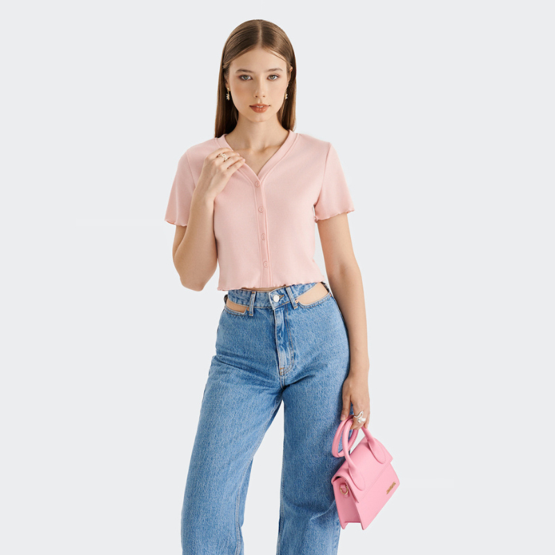 Áo thun crop MARC FASHION tay ngắn cổ V cài nút - CBNT033523