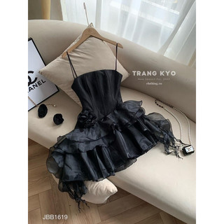 Đầm corset voan tầng